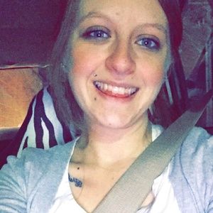 Meet your Posher, Alyssa